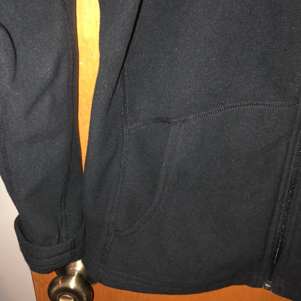 The Northface Fleece - Picture 4 of 8